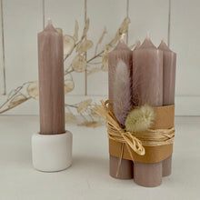 Lade das Bild in den Galerie-Viewer, 4er Set Stabkerzen (taupe)