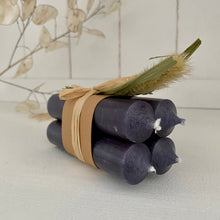 Lade das Bild in den Galerie-Viewer, 4er Set Stabkerzen (anthrazit)