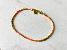 Lade das Bild in den Galerie-Viewer, Perlen-Armband rosa | rot | gold