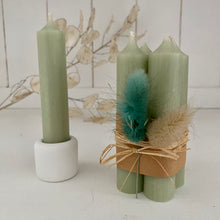 Lade das Bild in den Galerie-Viewer, 4er Set Stabkerzen (salbei)