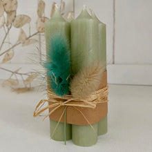 Lade das Bild in den Galerie-Viewer, 4er Set Stabkerzen (salbei)