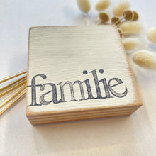 Lade das Bild in den Galerie-Viewer, Holzquadrat FAMILIE