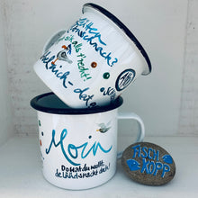 Lade das Bild in den Galerie-Viewer, Emaille Becher „Moin"