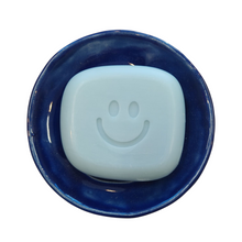 Lade das Bild in den Galerie-Viewer, Geschenk-Seife WASH AWAY YOUR TROUBLES