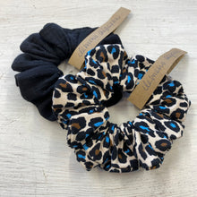 Lade das Bild in den Galerie-Viewer, Scrunchies/Haargummis 2er Set