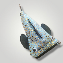 Lade das Bild in den Galerie-Viewer, Fischtäschchen LEO hellblau
