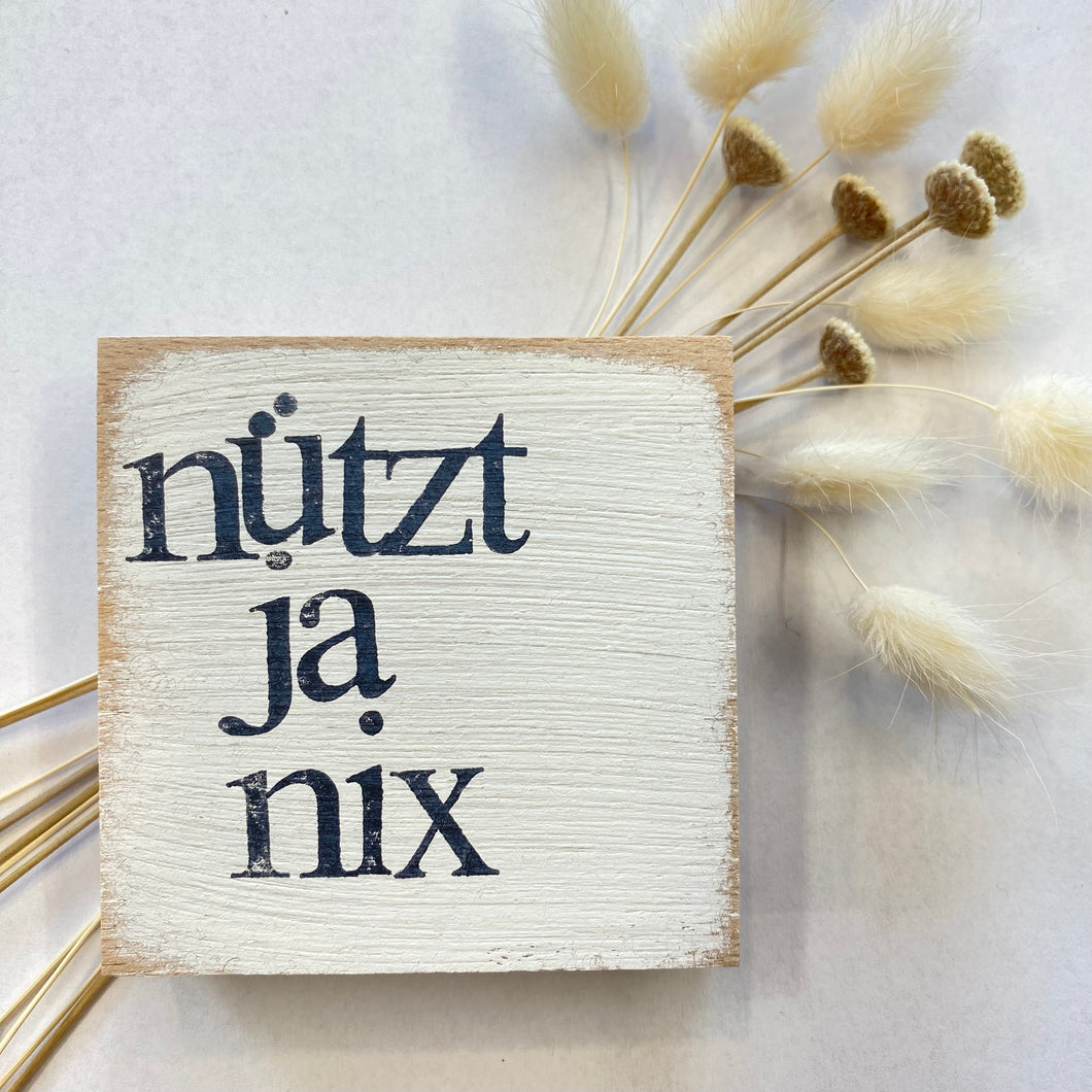 Holzquadrat NÜTZT JA NIX