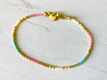 Lade das Bild in den Galerie-Viewer, Perlen-Armband   rosa | mint |gold | weiß
