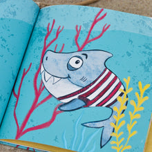 Lade das Bild in den Galerie-Viewer, Mitmachbuch – Kiek mol, die Meeresbande braucht deine Hilfe!
